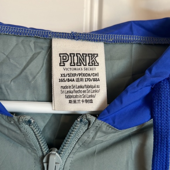 Pink windbreaker - Picture 3 of 3